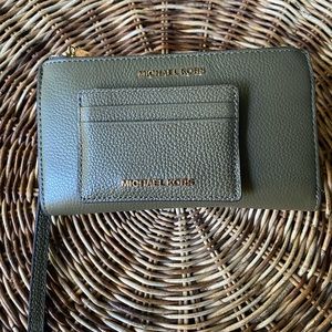 Brand new Michael Kors double zip wallet